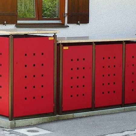 RAL 3003Rubinrot, RAL 8017 Schokoladenbraun, Granitdach Yellow-Sand